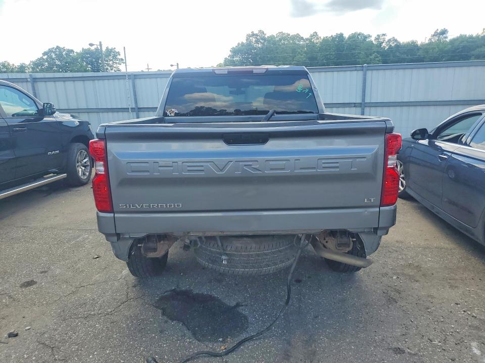 Продаж на аукціоні авто 2021 Chevrolet Silverado, vin: 1GCUYDED1MZ351921, номер лоту: 64271156