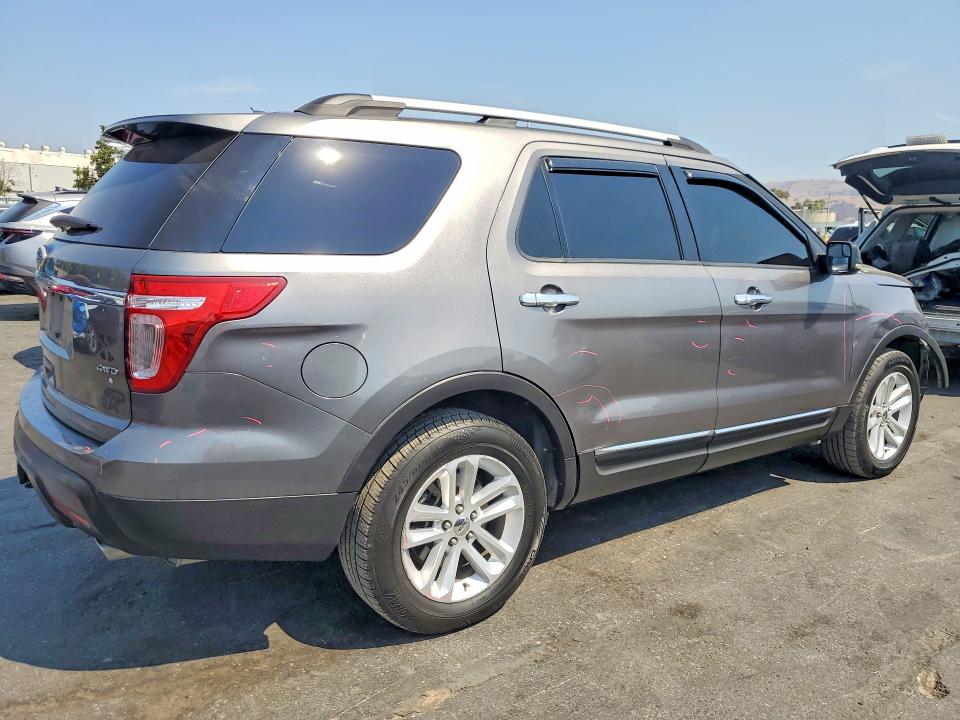 64509306 :رقم المزاد ، 1FMHK8D85BGA94071 vin ، 2011 Ford Explorer مزاد بيع