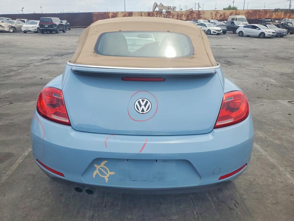 2015 Volkswagen Beetle მანქანა იყიდება აუქციონზე, vin: 3VW517AT4FM801697, აუქციონის ნომერი: 66719676