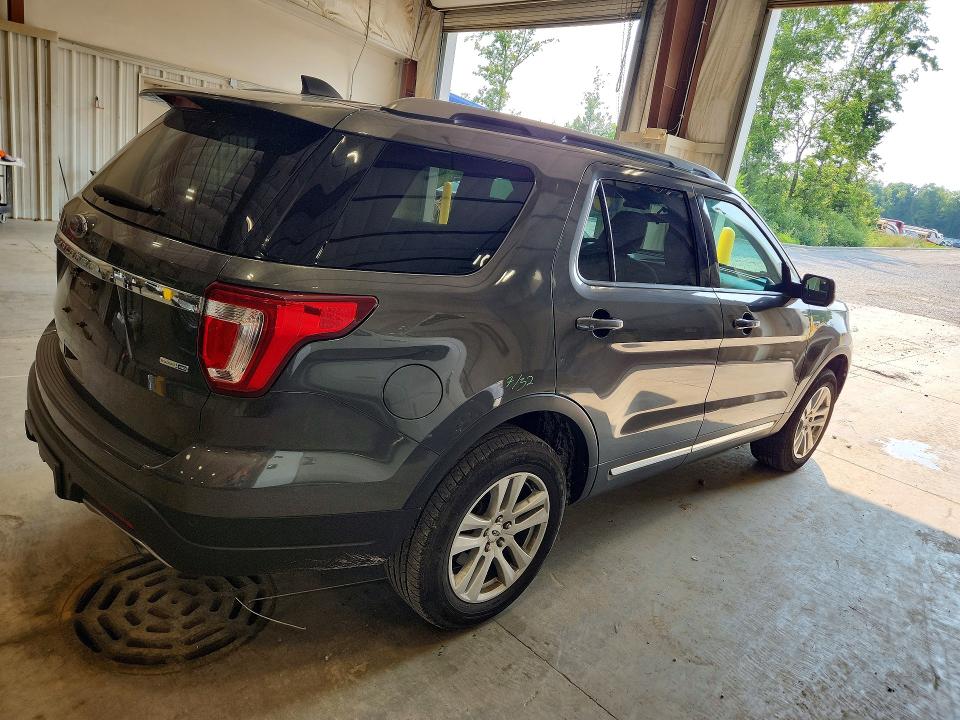 63910146 :رقم المزاد ، 1FM5K8DH6JGB28262 vin ، 2018 Ford Explorer مزاد بيع