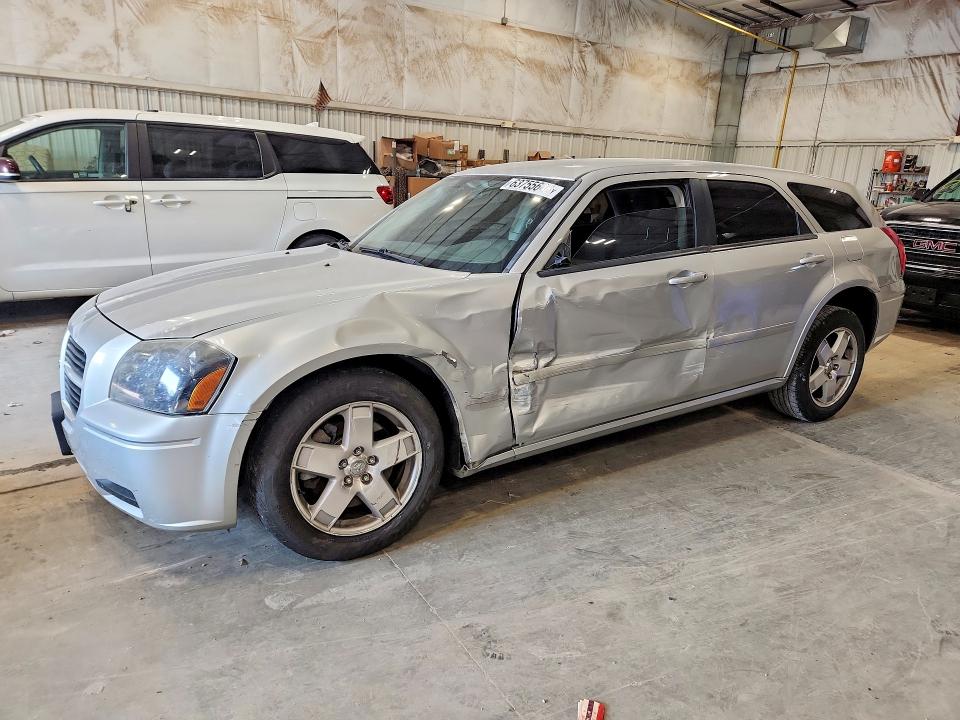 2005 Dodge Magnum მანქანა იყიდება აუქციონზე, vin: 2D4GZ48V45H582069, აუქციონის ნომერი: 63755646