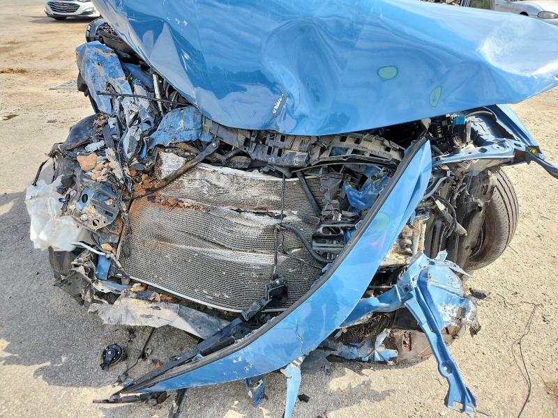 64251096 :رقم المزاد ، 4T1KZ1AK6NU060414 vin ، 2022 Toyota Camry مزاد بيع