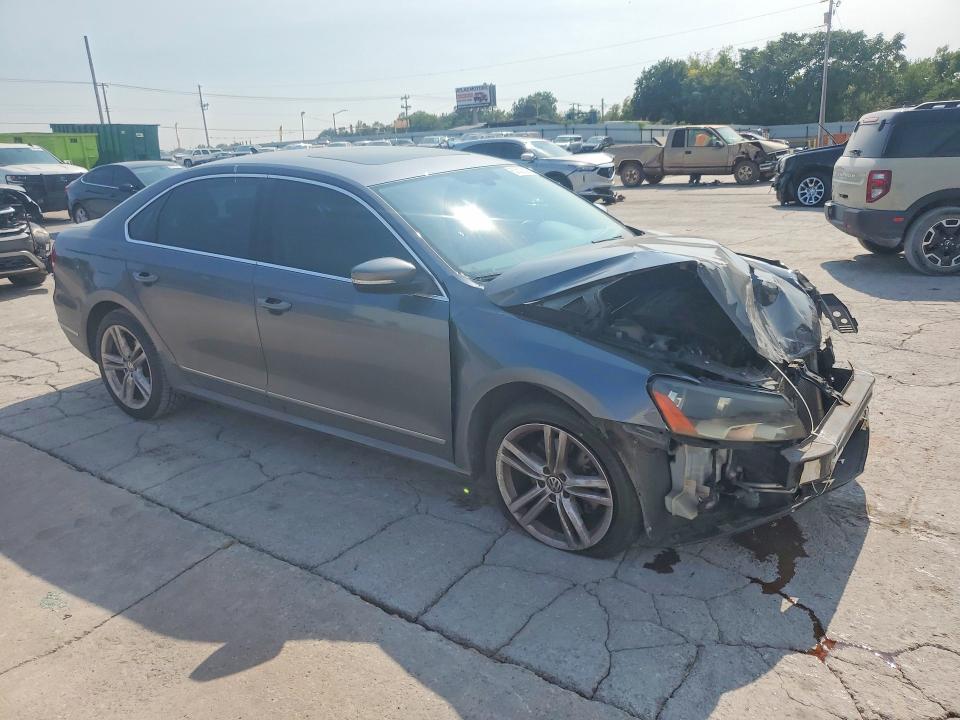 2015 Volkswagen Passat მანქანა იყიდება აუქციონზე, vin: 1VWCV7A36FC064905, აუქციონის ნომერი: 63532026