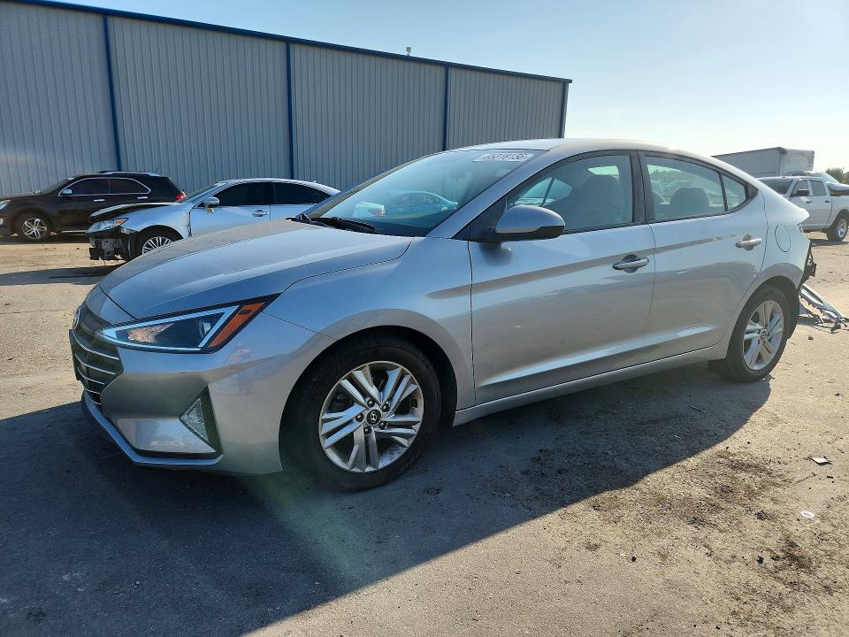 2020 Hyundai Elantra მანქანა იყიდება აუქციონზე, vin: 5NPD84LF3LH555470, აუქციონის ნომერი: 65318156