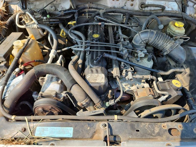 63909606 :رقم المزاد ، 1J4FT68S5YL231233 vin ، 2000 Jeep Cherokee مزاد بيع