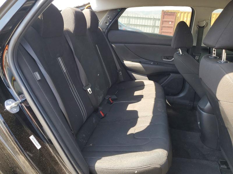 2025 Hyundai Elantra Hybrid მანქანა იყიდება აუქციონზე, vin: KMHLM4DJ2SU124774, აუქციონის ნომერი: 64490516