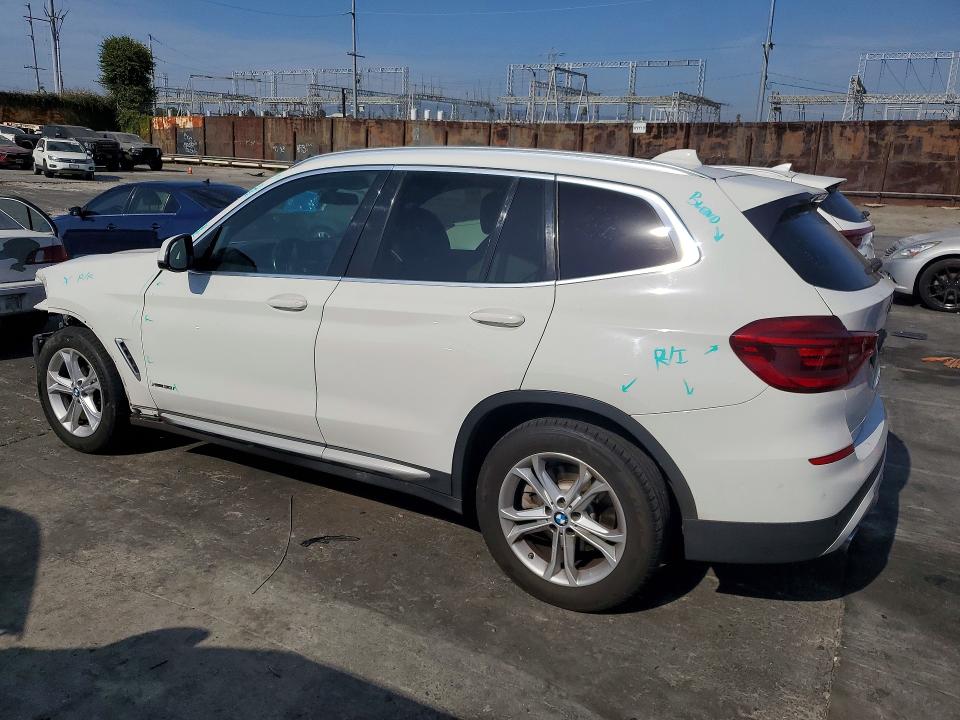 63571076 :رقم المزاد ، 5UXTR9C59JLC79898 vin ، 2018 Bmw X3 مزاد بيع