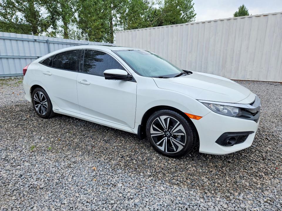 Продаж на аукціоні авто 2017 Honda Civic, vin: 2HGFC1F47HH104575, номер лоту: 66075866