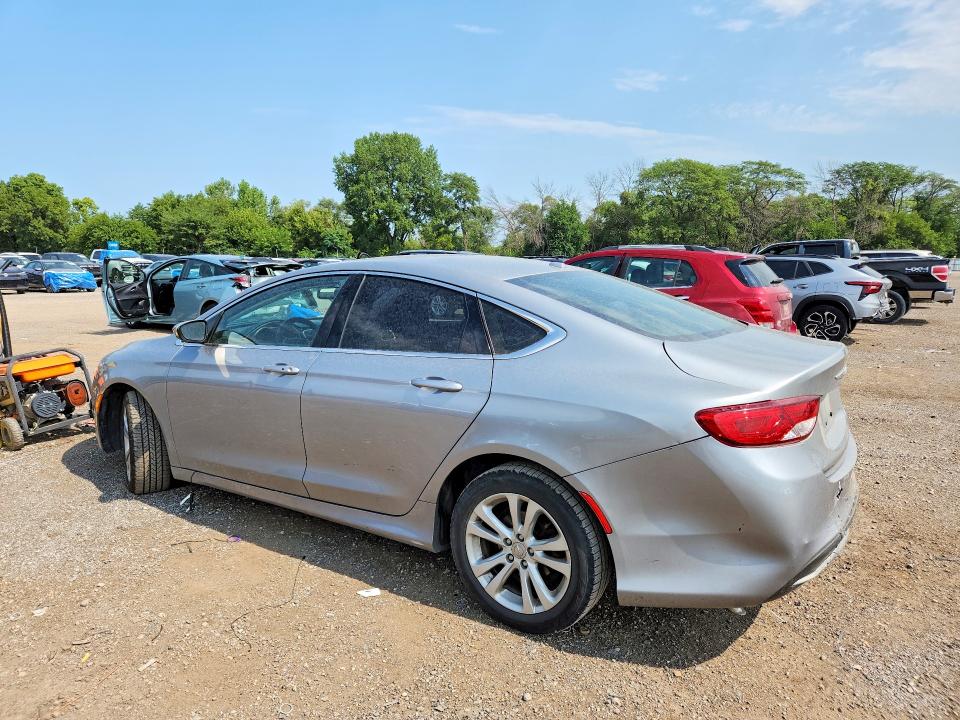 64654796 :رقم المزاد ، 1C3CCCABXFN599480 vin ، 2015 Chrysler 200 مزاد بيع