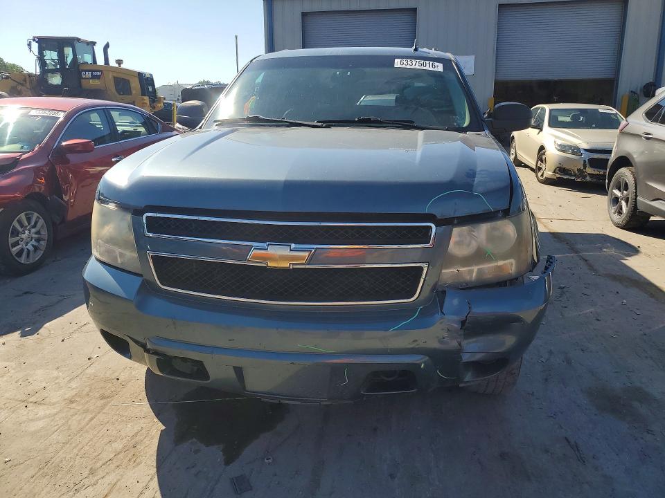 2010 Chevrolet Suburban მანქანა იყიდება აუქციონზე, vin: 1GNUKHE31AR212312, აუქციონის ნომერი: 63375016