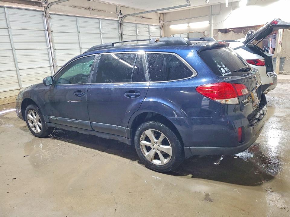 64796116 :رقم المزاد ، 4S4BRBCC6D3277073 vin ، 2013 Subaru Outback مزاد بيع