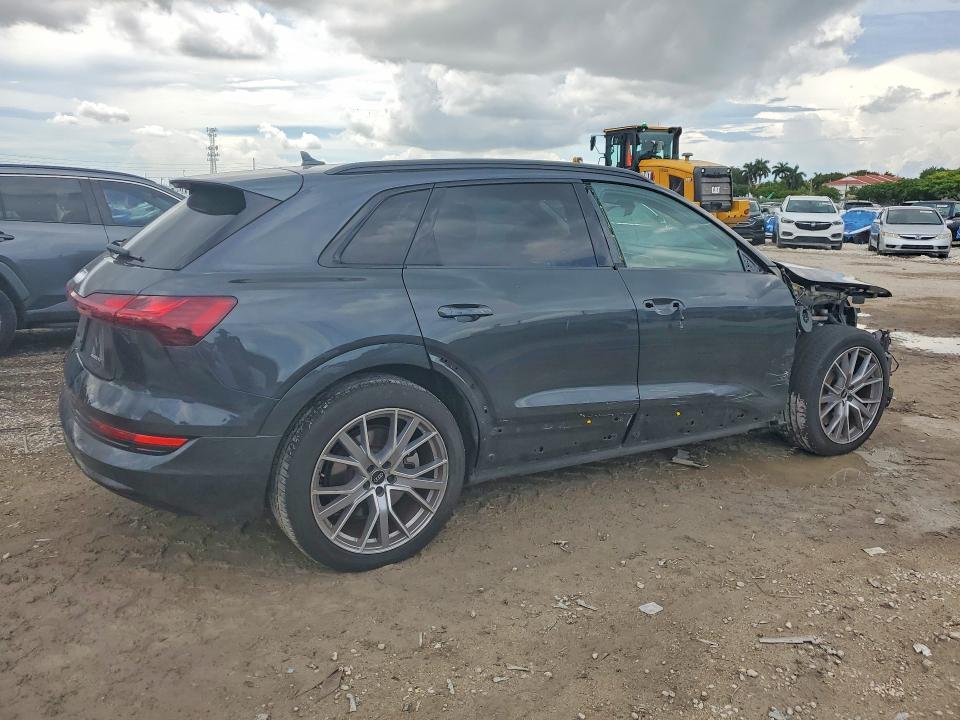 Продаж на аукціоні авто 2021 Audi E-tron, vin: WA1VAAGE8MB030376, номер лоту: 67059676