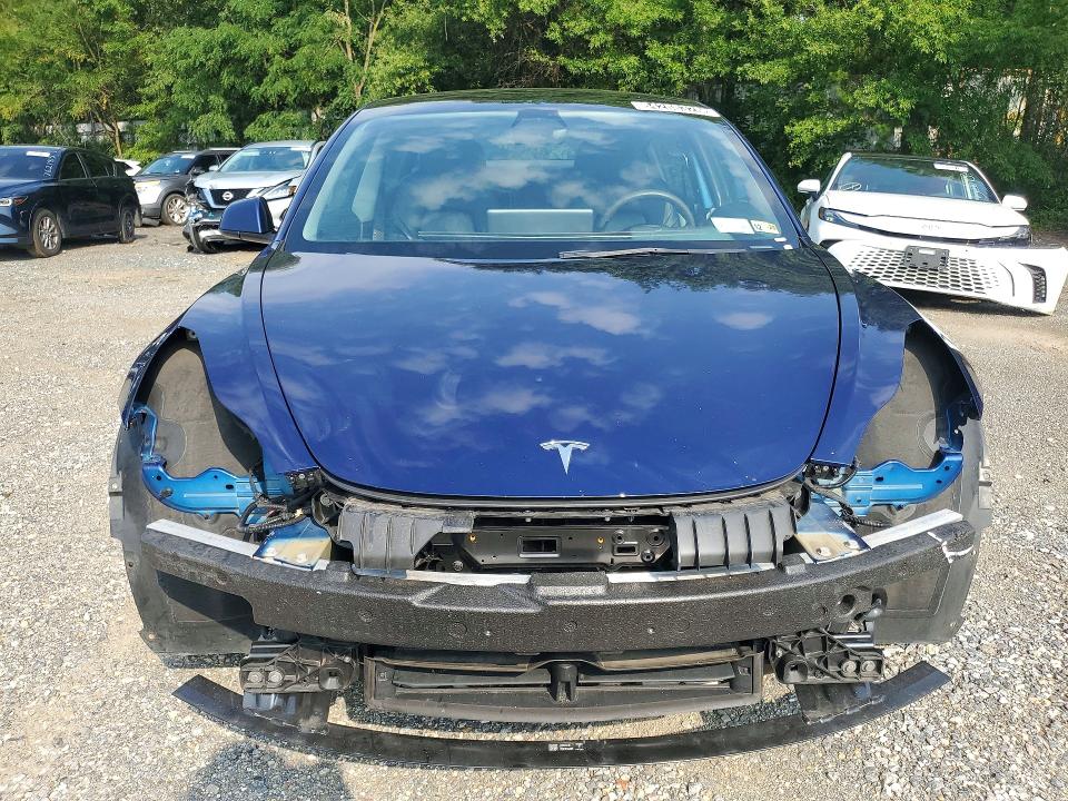64268326 :رقم المزاد ، 5YJ3E1EA1NF371926 vin ، 2022 Tesla Model 3 مزاد بيع