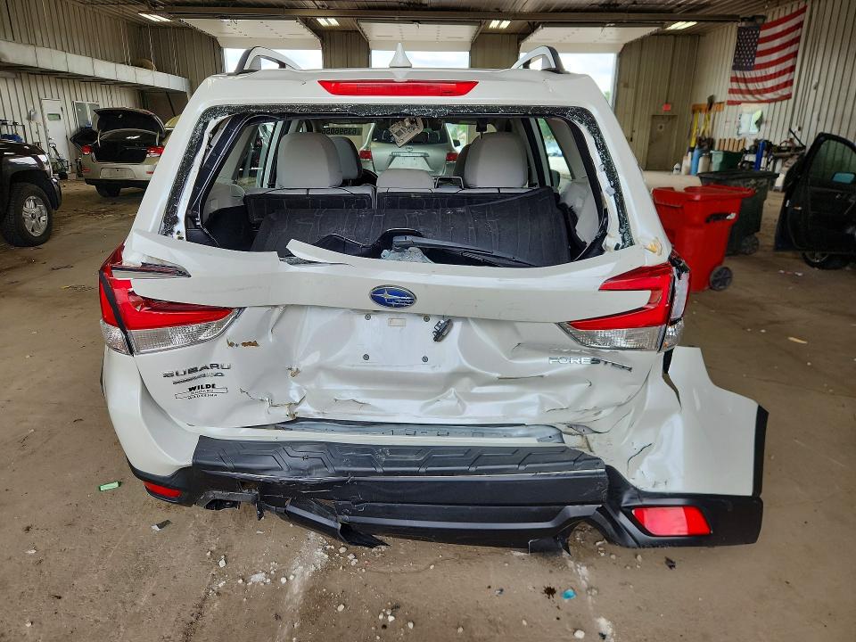 63596056 :رقم المزاد ، JF2SKADC2MH424835 vin ، 2021 Subaru Forester مزاد بيع