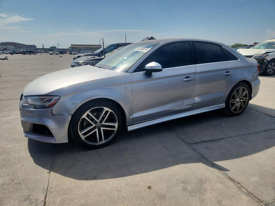 Продаж на аукціоні авто 2018 Audi A3, vin: WAUHUHFF7J1078771, номер лоту: 66700256