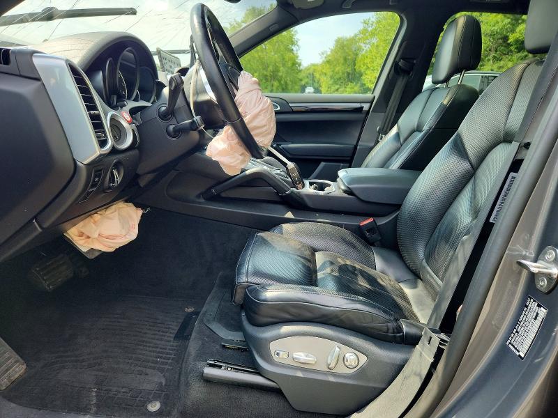 64050206 :رقم المزاد ، WP1AA2A20HKA90181 vin ، 2017 Porsche Cayenne مزاد بيع