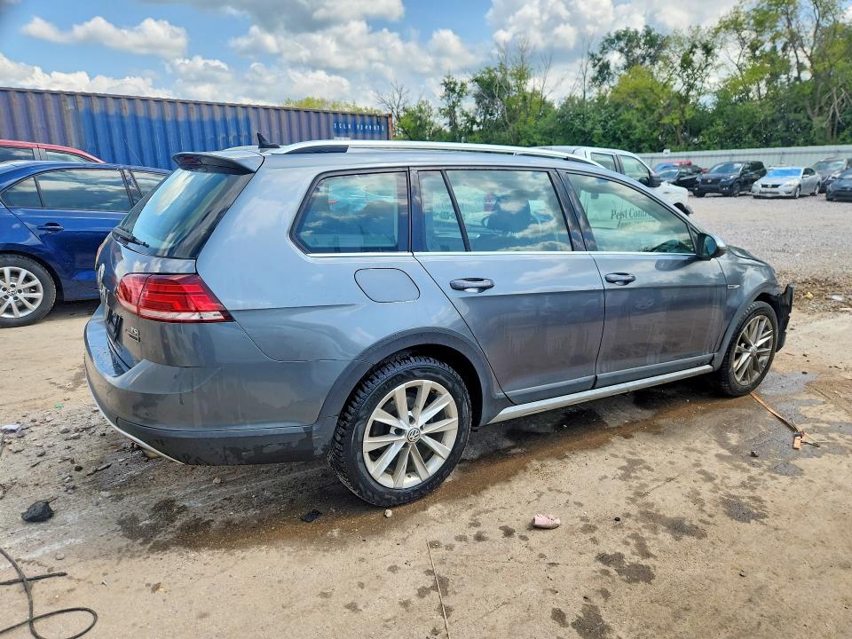 63785496 :رقم المزاد ، 3VWH17AU6JM751187 vin ، 2018 Volkswagen Golf Alltrack مزاد بيع