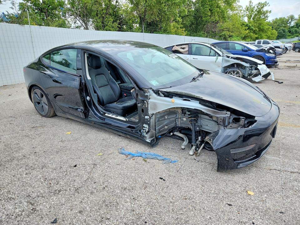 Продажа на аукционе авто 2023 Tesla Model 3, vin: 5YJ3E1EA4PF677554, номер лота: 64996936