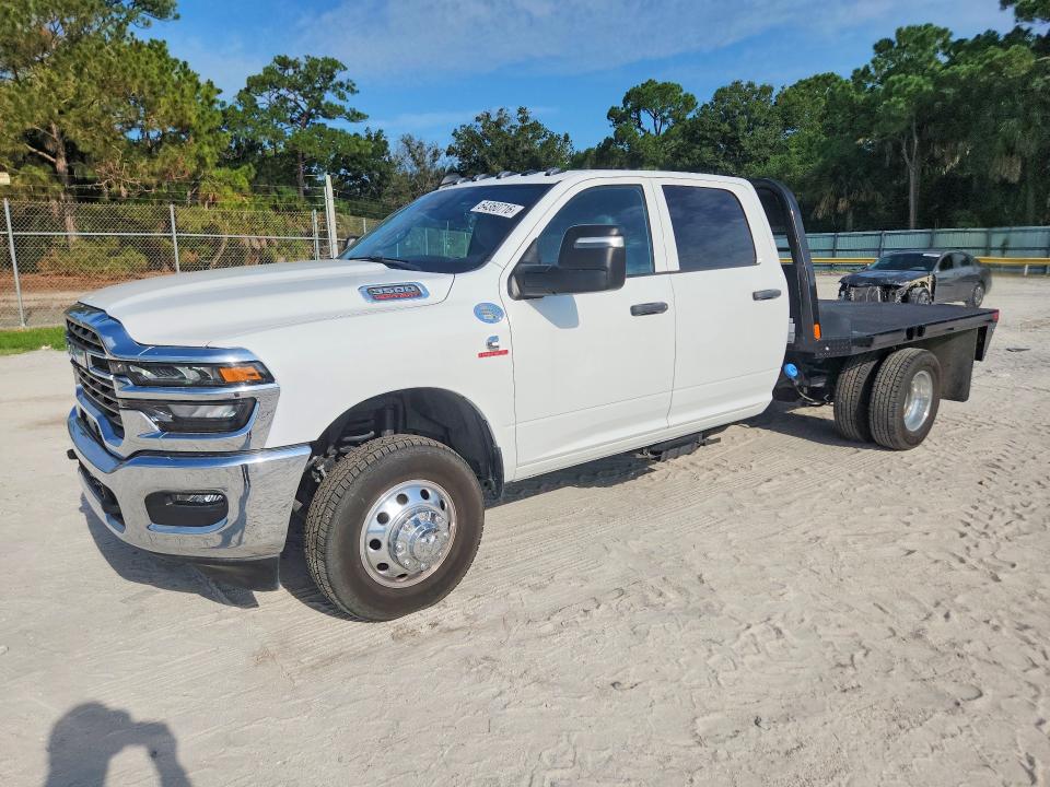 64360716 :رقم المزاد ، 3C7WRTCL1SG521981 vin ، 2025 Ram 3500 مزاد بيع