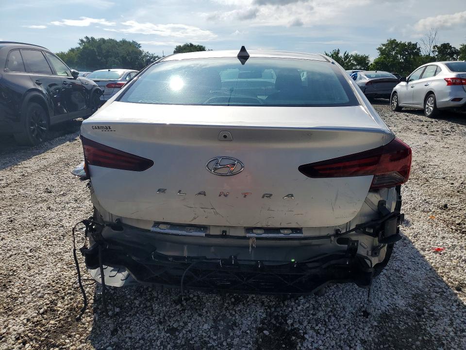 64601246 :رقم المزاد ، 5NPD84LF4LH506231 vin ، 2020 Hyundai Elantra مزاد بيع