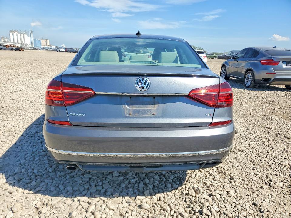 Продаж на аукціоні авто 2017 Volkswagen Passat, vin: 1VWDT7A3XHC081722, номер лоту: 65878746