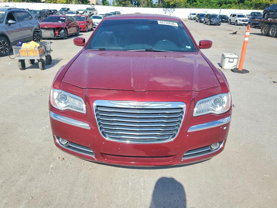 66750636 :رقم المزاد ، 2C3CCAAG2DH658933 vin ، 2013 Chrysler 300 مزاد بيع
