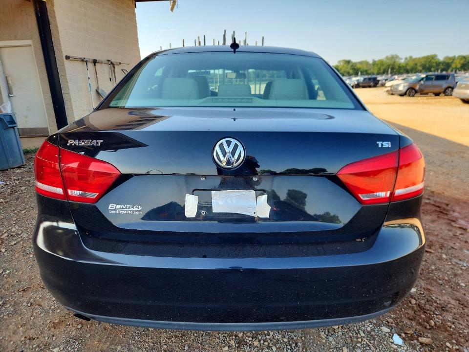 2015 Volkswagen Passat მანქანა იყიდება აუქციონზე, vin: 1VWAT7A39FC085888, აუქციონის ნომერი: 64272766