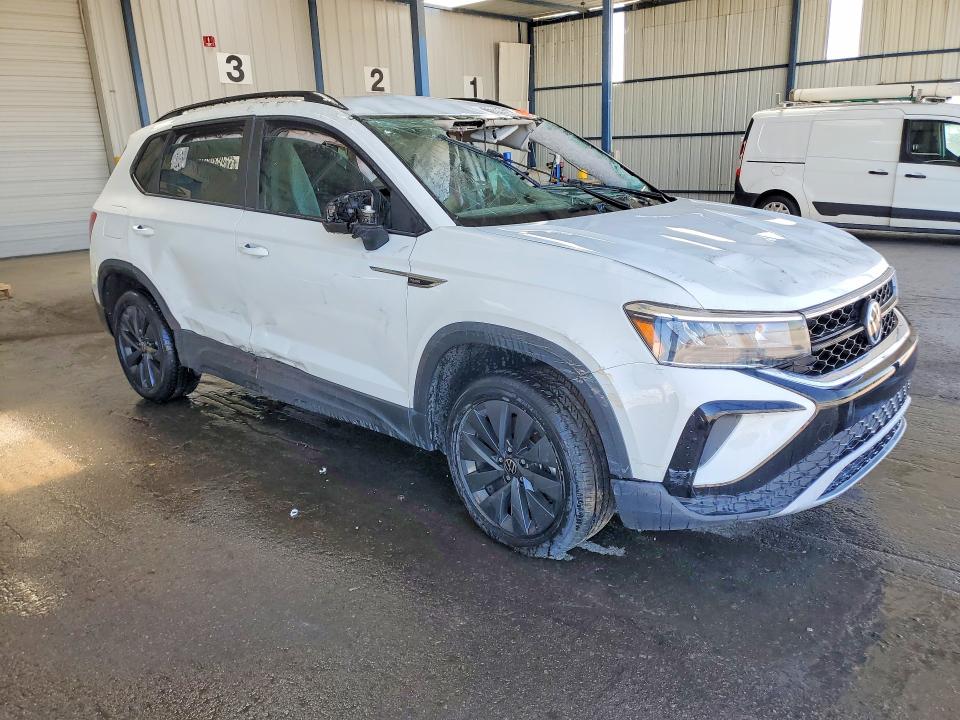 Продажа на аукционе авто 2022 Volkswagen Taos, vin: 3VVDX7B27NM005206, номер лота: 65913516