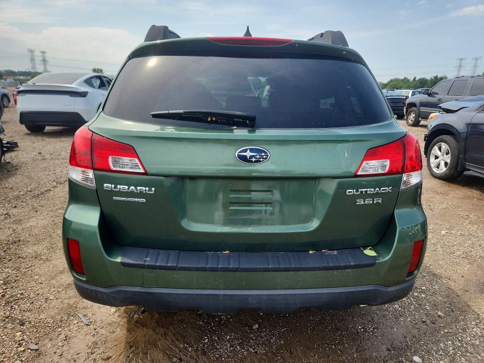 2013 Subaru Outback მანქანა იყიდება აუქციონზე, vin: 4S4BRDKC9D2244832, აუქციონის ნომერი: 64688006