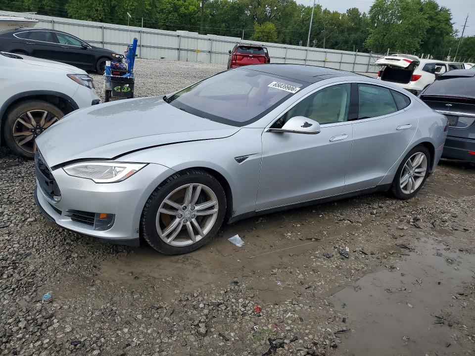 Продажа на аукционе авто 2013 Tesla Model S, vin: 5YJSA1CN0DFP22076, номер лота: 65039906