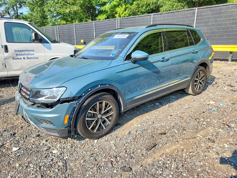 64443666 :رقم المزاد ، 3VV3B7AX0MM051224 vin ، 2021 Volkswagen Tiguan مزاد بيع