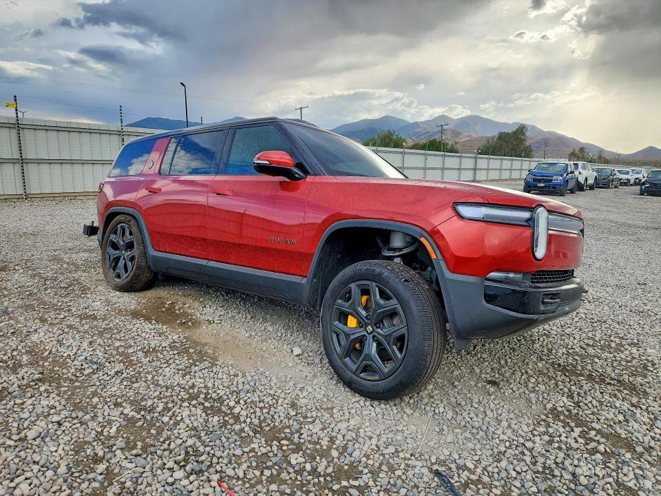 2026 Rivian R1s მანქანა იყიდება აუქციონზე, vin: 7PDSGBBP4TN082339, აუქციონის ნომერი: 65738886