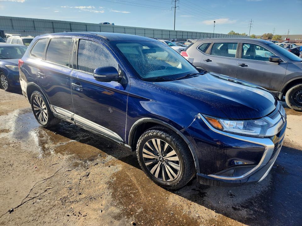 65706256 :رقم المزاد ، JA4AZ3A3XKZ008698 vin ، 2019 Mitsubishi Outlander مزاد بيع