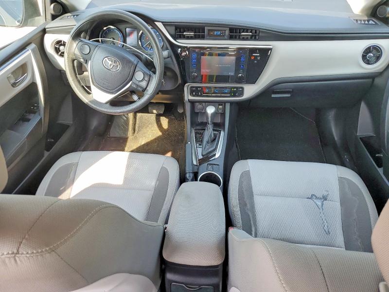 64454646 :رقم المزاد ، 2T1BURHEXHC828270 vin ، 2017 Toyota Corolla مزاد بيع