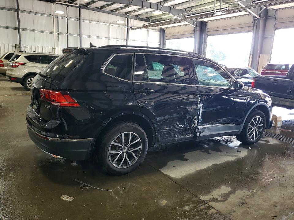 63308066 :رقم المزاد ، 3VV2B7AX8LM087592 vin ، 2020 Volkswagen Tiguan مزاد بيع