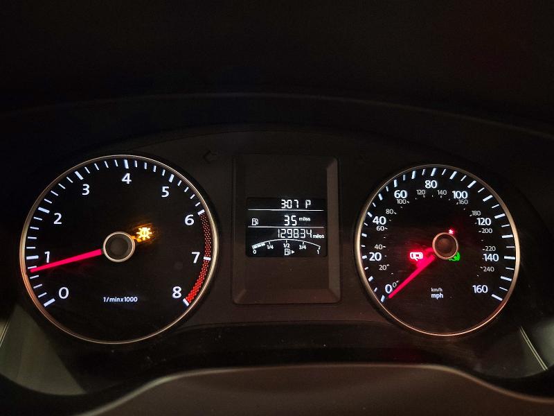 2013 Volkswagen Jetta მანქანა იყიდება აუქციონზე, vin: 3VWDP7AJ1DM428009, აუქციონის ნომერი: 64499666