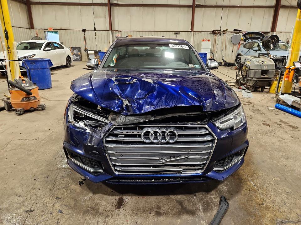 64117676 :رقم المزاد ، WAUC4AF4XJA230140 vin ، 2018 Audi S4 مزاد بيع