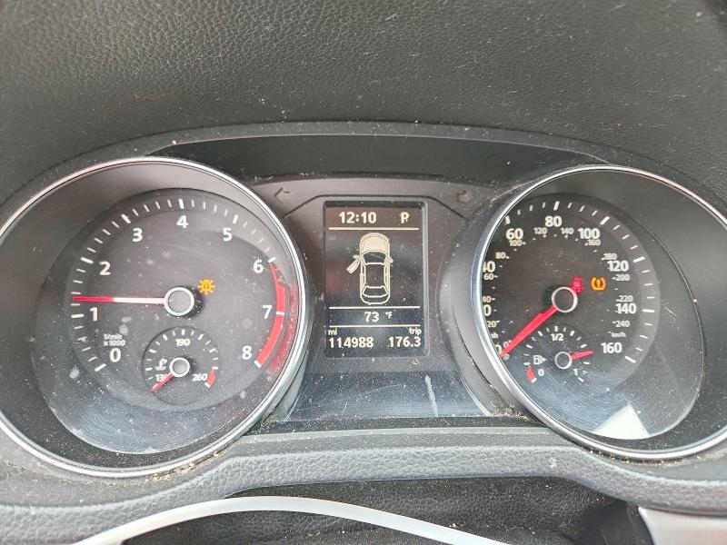 64433926 :رقم المزاد ، 1VWAT7A37HC068235 vin ، 2017 Volkswagen Passat مزاد بيع
