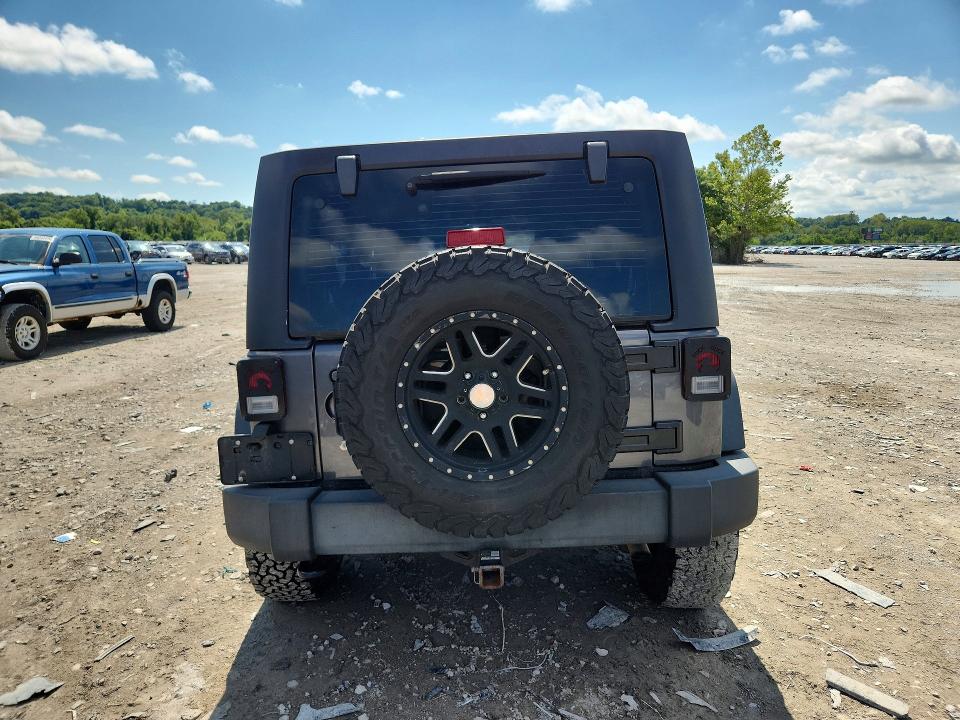 2017 Jeep Wrangler Unlimited მანქანა იყიდება აუქციონზე, vin: 1C4BJWDG8HL553456, აუქციონის ნომერი: 65557086
