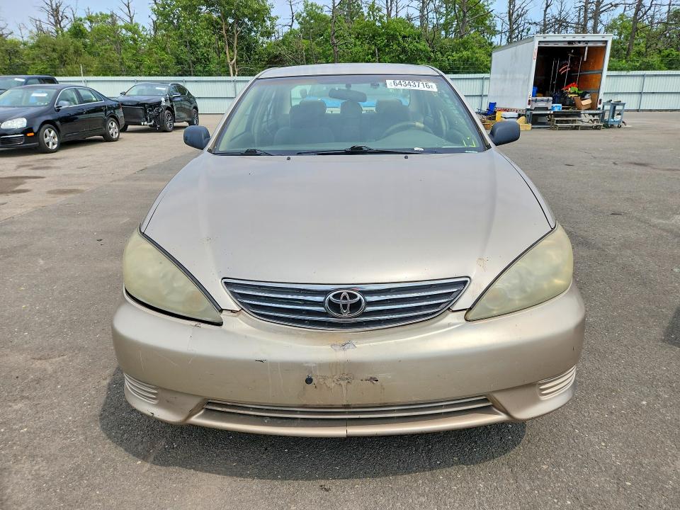 2005 Toyota Camry მანქანა იყიდება აუქციონზე, vin: 4T1BE32K25U613100, აუქციონის ნომერი: 64343716