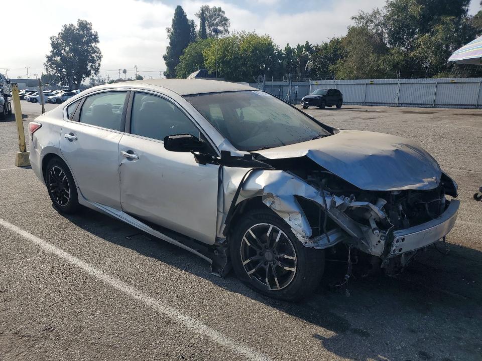 Продажа на аукционе авто 2015 Nissan Altima, vin: 1N4AL3AP5FC477285, номер лота: 63780316