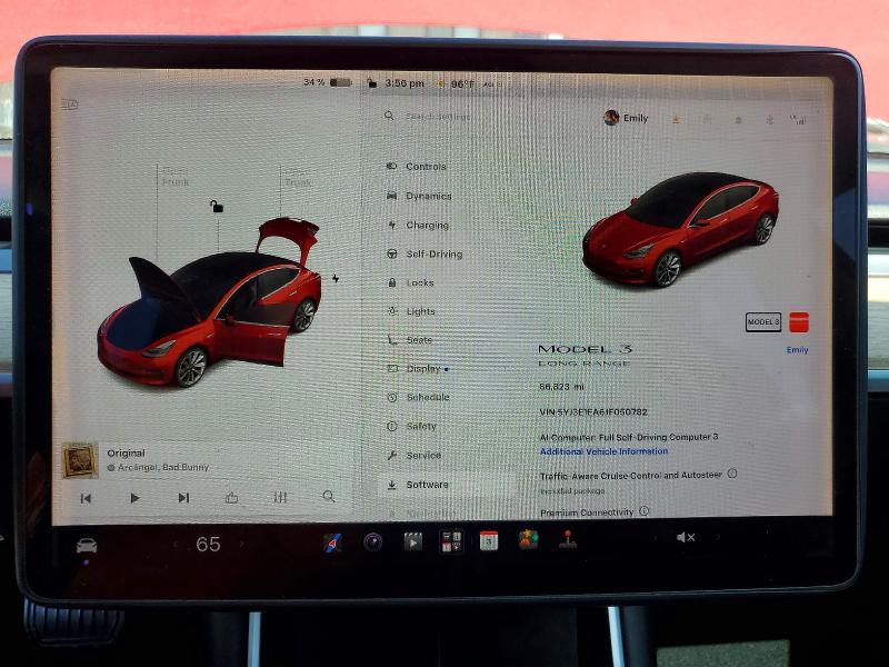 63241526 :رقم المزاد ، 5YJ3E1EA6JF050782 vin ، 2018 Tesla Model 3 مزاد بيع