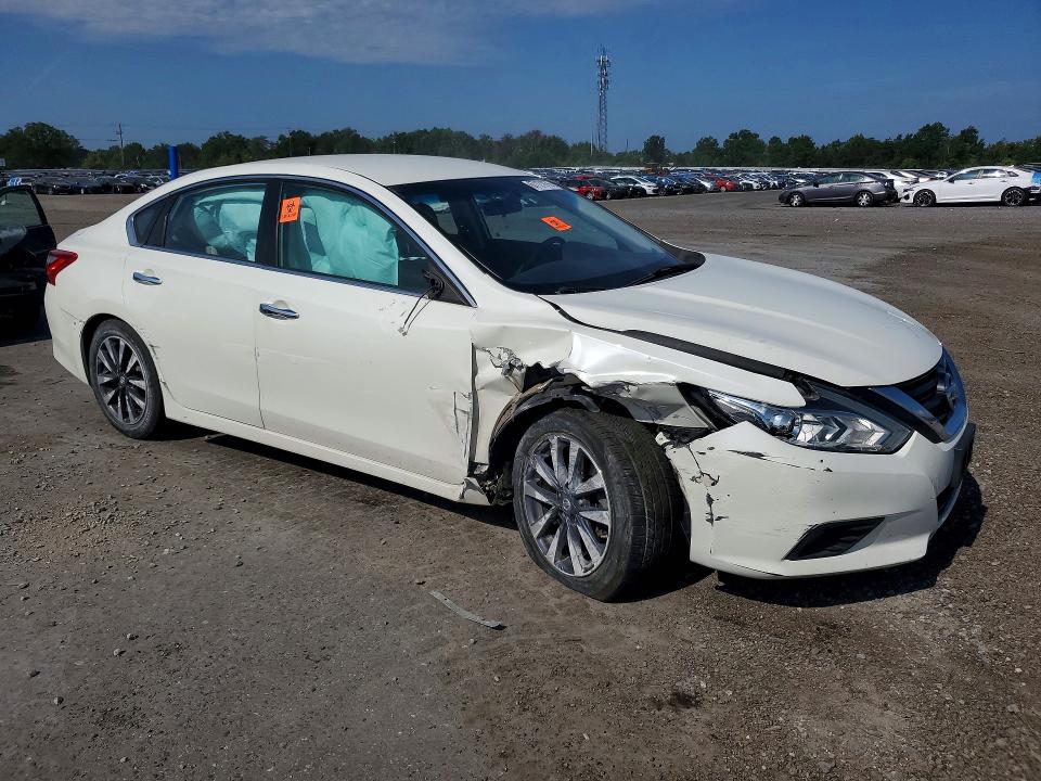 Продаж на аукціоні авто 2017 Nissan Altima, vin: 1N4AL3AP2HC193034, номер лоту: 67121876