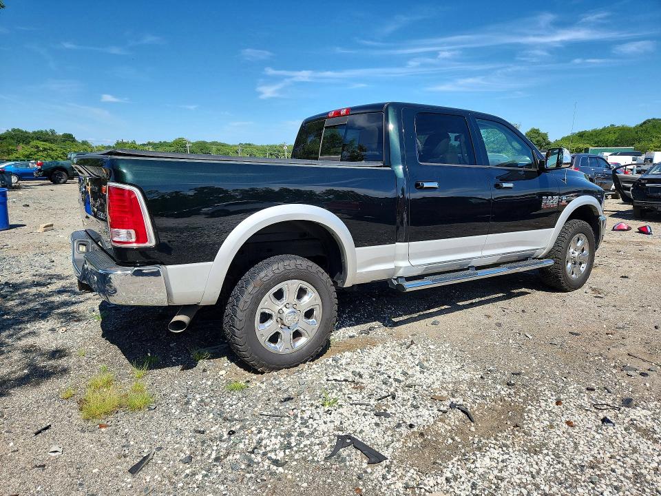 63646926 :رقم المزاد ، 3C6UR5FL2HG562387 vin ، 2017 Ram 2500 مزاد بيع