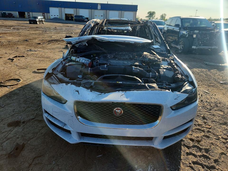 Продажа на аукционе авто 2017 Jaguar Xe, vin: SAJAJ4BV2HA976290, номер лота: 63180966