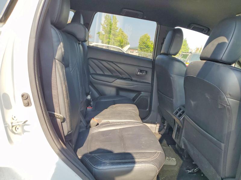 63291326 :رقم المزاد ، JA4J2VA7XNZ027503 vin ، 2022 Mitsubishi Outlander مزاد بيع