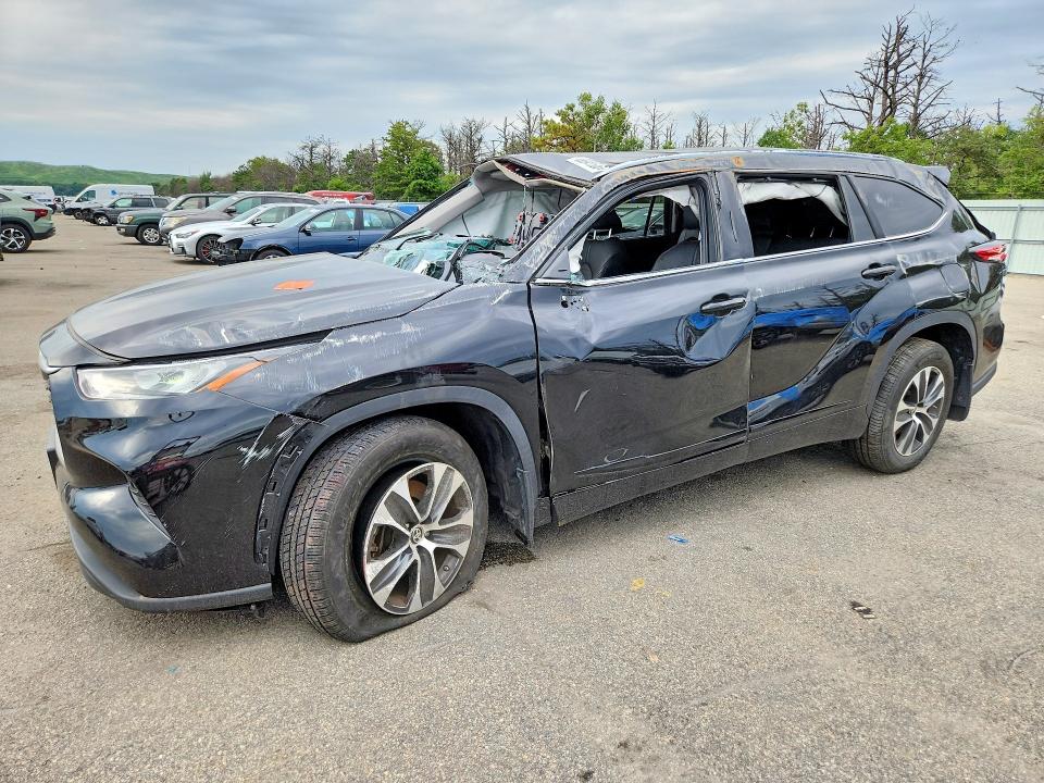 Продажа на аукционе авто 2020 Toyota Highlander, vin: 5TDGZRBH3LS037749, номер лота: 66041606