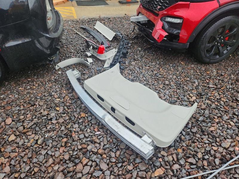64280566 :رقم المزاد ، 2C4RC1BGXKR732370 vin ، 2019 Chrysler Pacifica مزاد بيع