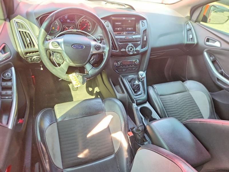 65935576 :رقم المزاد ، 1FADP3L93DL175393 vin ، 2013 Ford Focus مزاد بيع