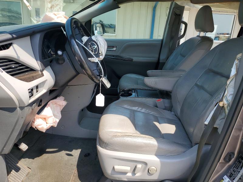 2015 Toyota Sienna მანქანა იყიდება აუქციონზე, vin: 5TDYK3DC6FS628945, აუქციონის ნომერი: 64831776
